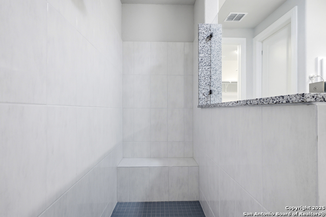 Image 20 of 45 For 1414 Cleland Place