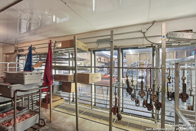 Image 13 of 31 For 320 Fisher E