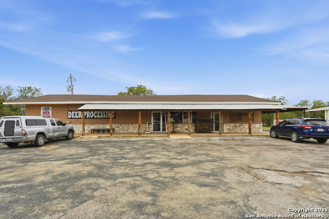 Image 2 of 31 For 320 Fisher E