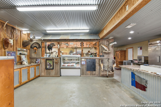 Image 7 of 31 For 320 Fisher E