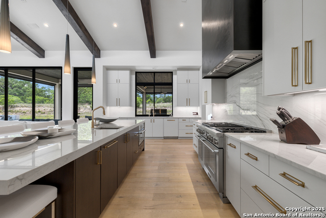 Image 11 of 49 For 211 Clubs Drive