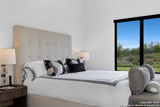 Image 15 of 49 For 211 Clubs Drive