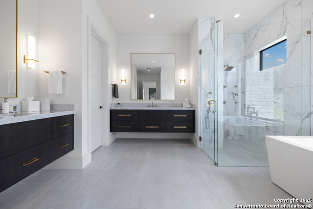 Image 18 of 49 For 211 Clubs Drive