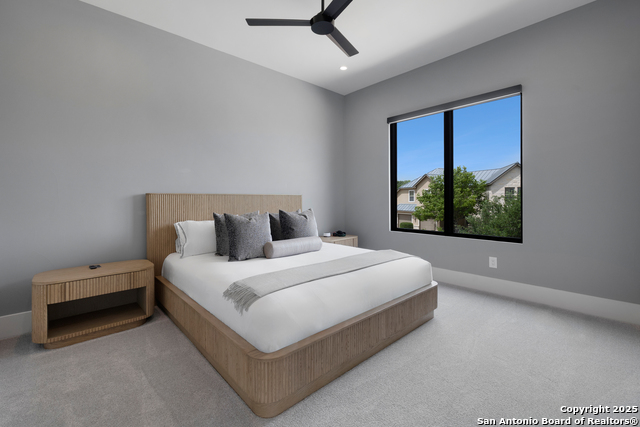 Image 24 of 49 For 211 Clubs Drive