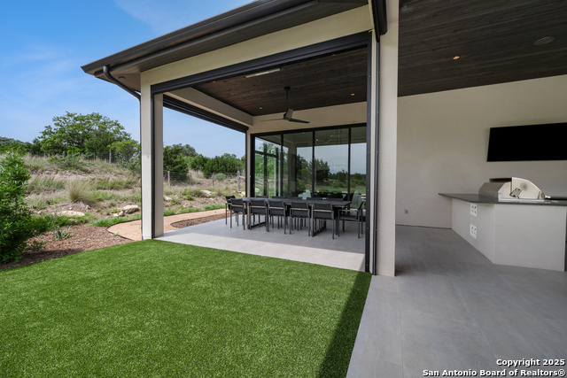 Image 35 of 49 For 211 Clubs Drive