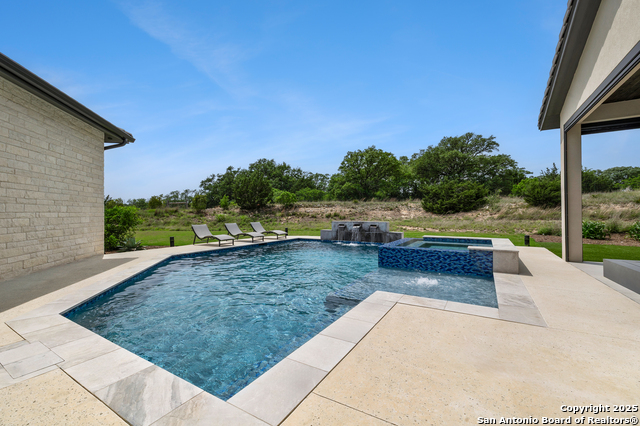 Image 37 of 49 For 211 Clubs Drive