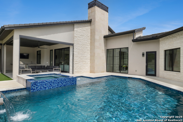 Image 39 of 49 For 211 Clubs Drive