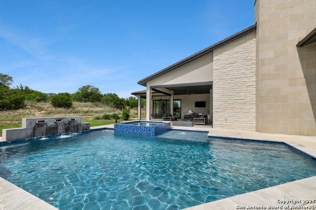 Image 40 of 49 For 211 Clubs Drive