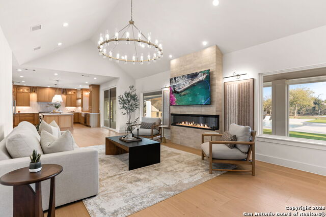 Image 15 of 64 For 24840 Breeze Oak