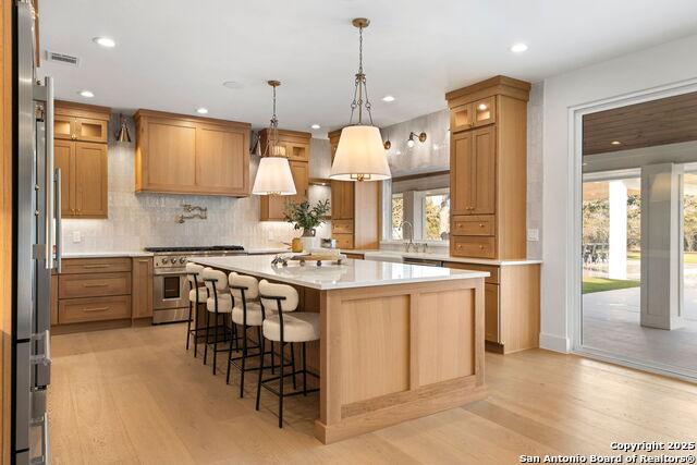 Image 18 of 64 For 24840 Breeze Oak