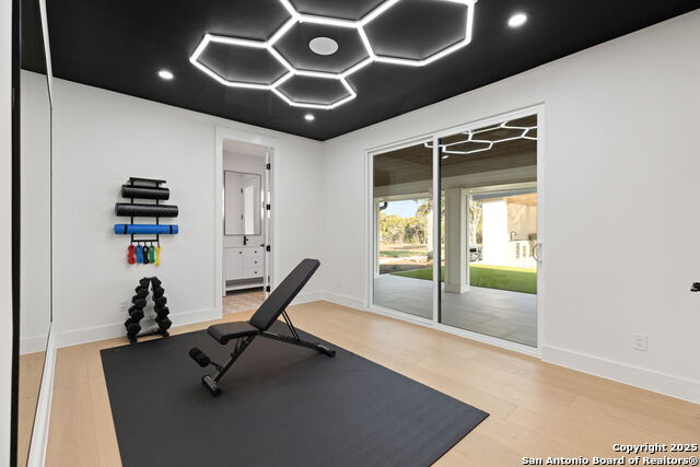 Image 35 of 64 For 24840 Breeze Oak