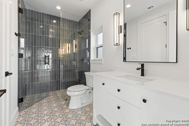 Image 36 of 64 For 24840 Breeze Oak