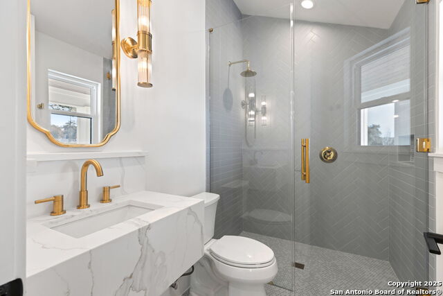 Image 38 of 64 For 24840 Breeze Oak