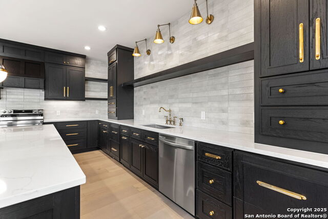 Image 46 of 64 For 24840 Breeze Oak