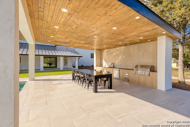 Image 57 of 64 For 24840 Breeze Oak