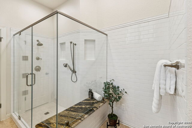 Image 24 of 47 For 39 Rogers Wood