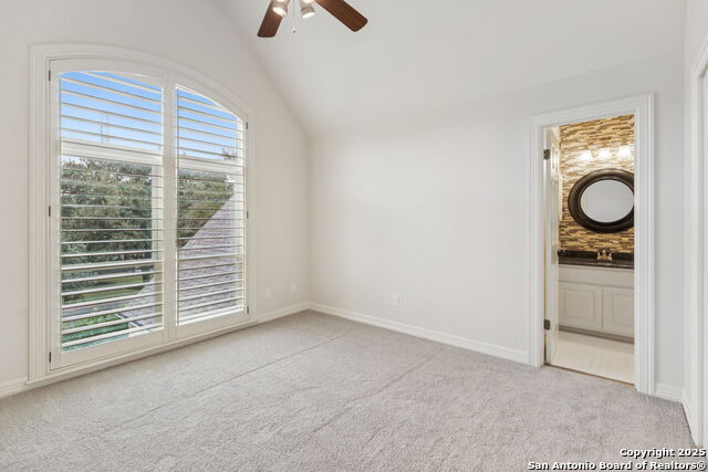 Image 27 of 47 For 39 Rogers Wood