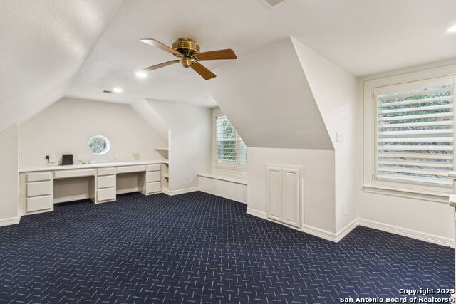 Image 33 of 47 For 39 Rogers Wood