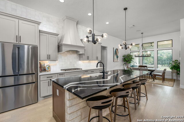 Image 19 of 36 For 2406 Geneseo Oaks