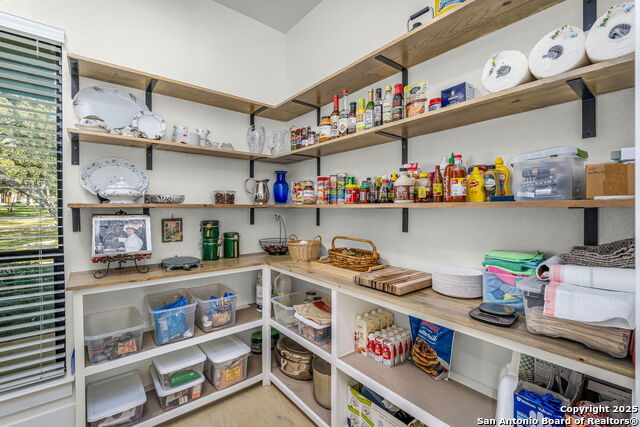 Image 21 of 36 For 2406 Geneseo Oaks