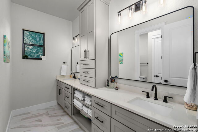 Image 27 of 36 For 2406 Geneseo Oaks