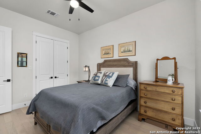 Image 29 of 36 For 2406 Geneseo Oaks