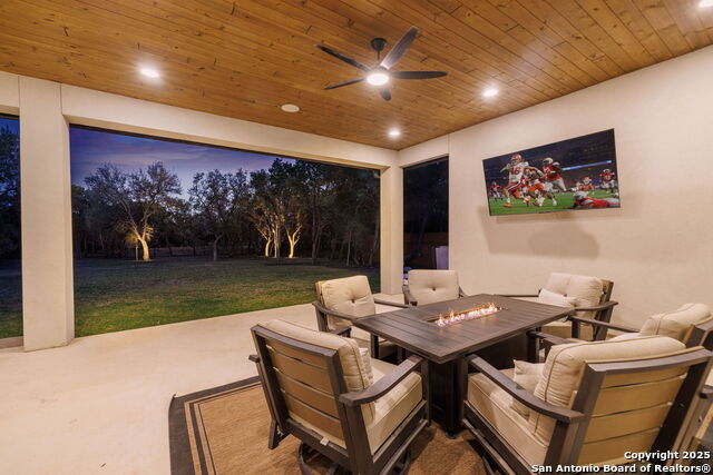 Image 7 of 36 For 2406 Geneseo Oaks