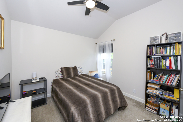 Listing photo id 26 for 1710 Briar Spring