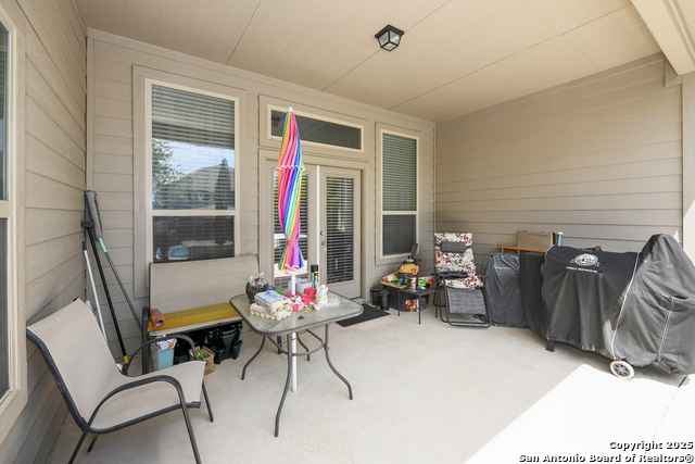 Listing photo id 30 for 1710 Briar Spring