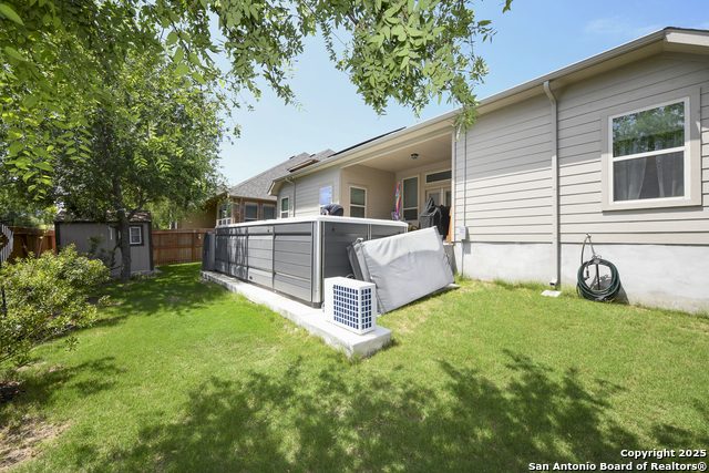 Listing photo id 31 for 1710 Briar Spring