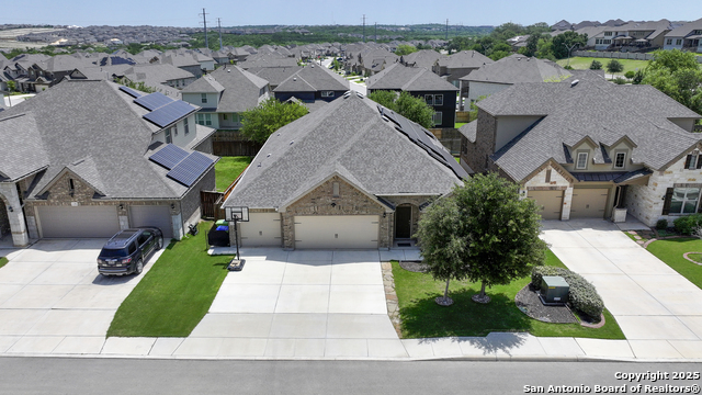 Listing photo id 37 for 1710 Briar Spring