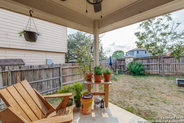 Image 23 of 26 For 8011 Chisos Oak