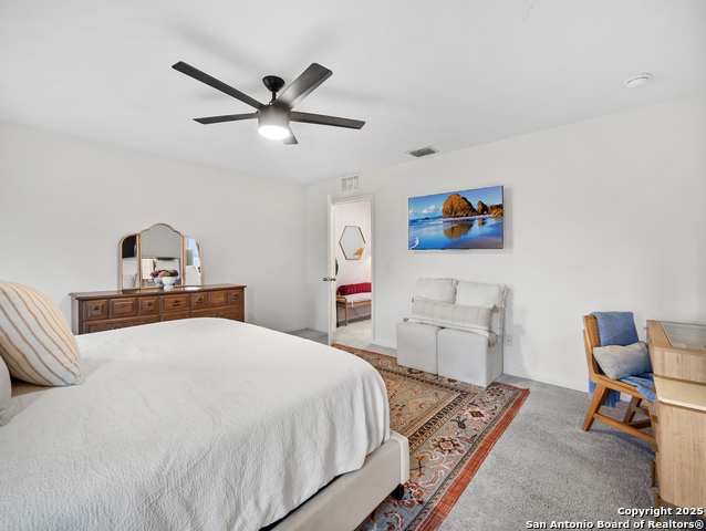 Image 17 of 30 For 5484 Rue Girard