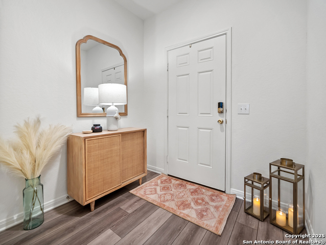 Image 3 of 30 For 5484 Rue Girard