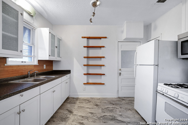 Image 13 of 21 For 255 Natalen Ave 202