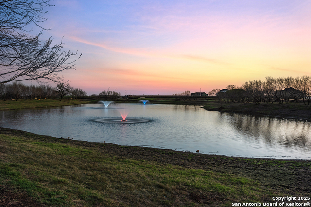 Listing photo id 20 for 718 Niebla Creek