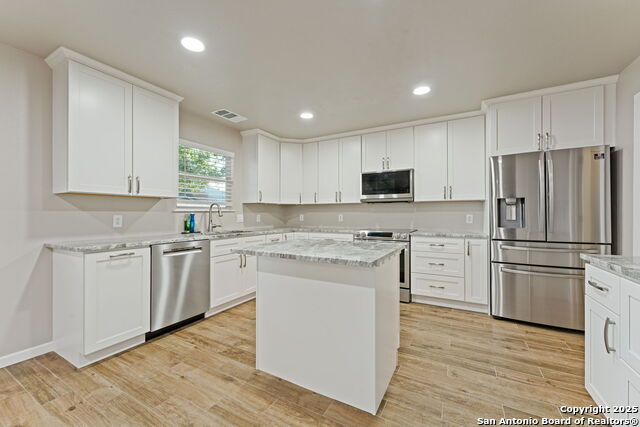 Image 11 of 34 For 8050 Rosespur