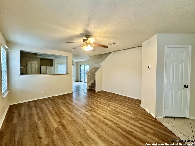 Image 6 of 19 For 107 Cindy Lou Dr