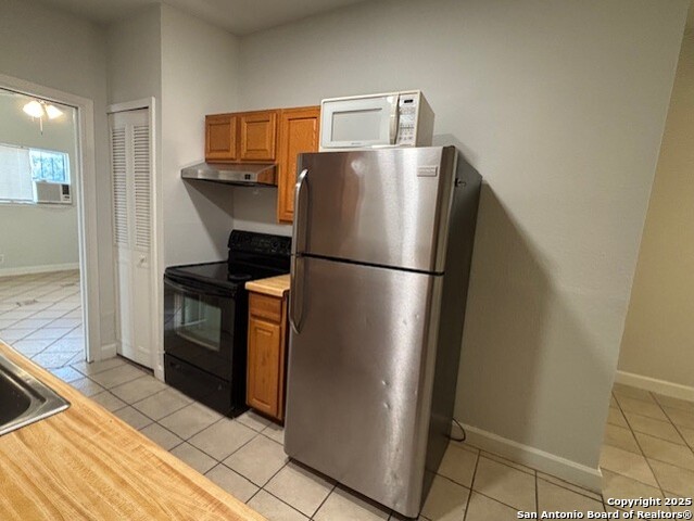 Image 17 of 30 For 5606 Castle Prince