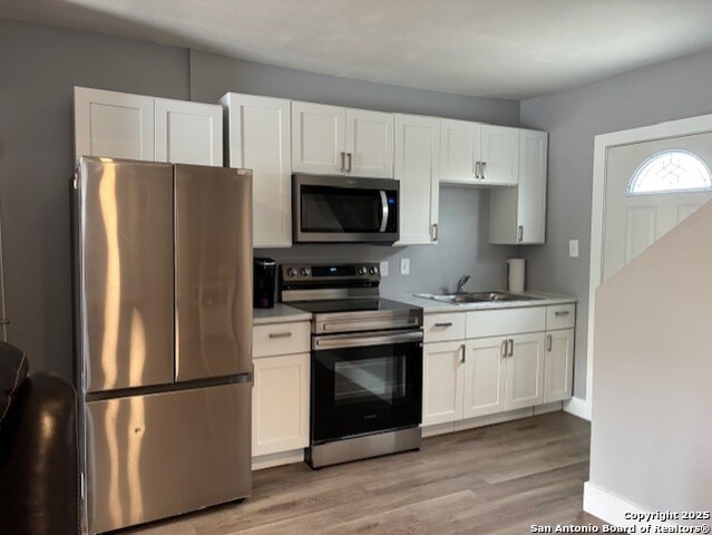 Image 7 of 30 For 5606 Castle Prince