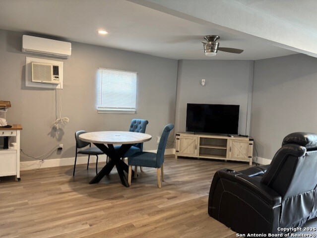 Image 8 of 30 For 5606 Castle Prince