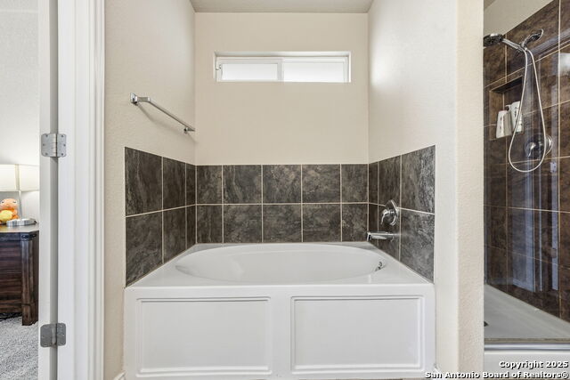 Image 22 of 43 For 10430 Rhyder Ridge