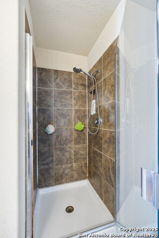 Image 24 of 43 For 10430 Rhyder Ridge