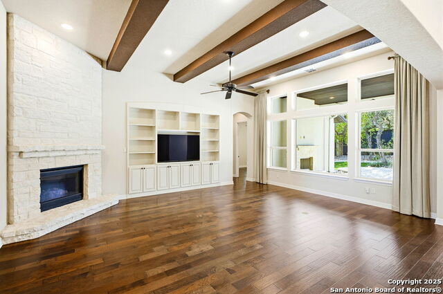 Image 15 of 50 For 18119 Abingdon Place