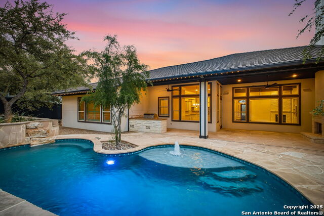 Image 2 of 50 For 18119 Abingdon Place