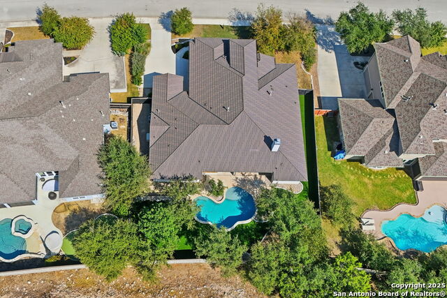 Image 3 of 50 For 18119 Abingdon Place