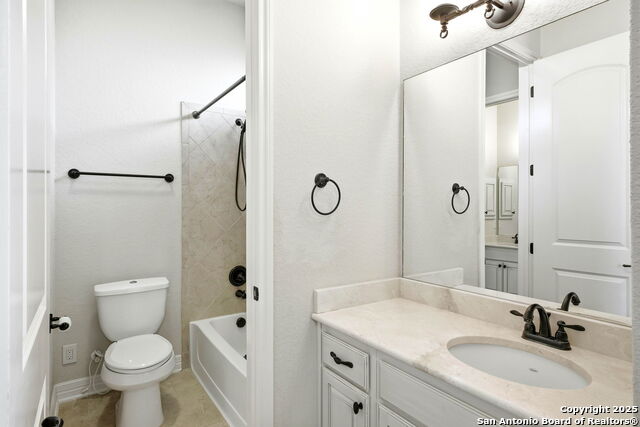 Image 33 of 50 For 18119 Abingdon Place