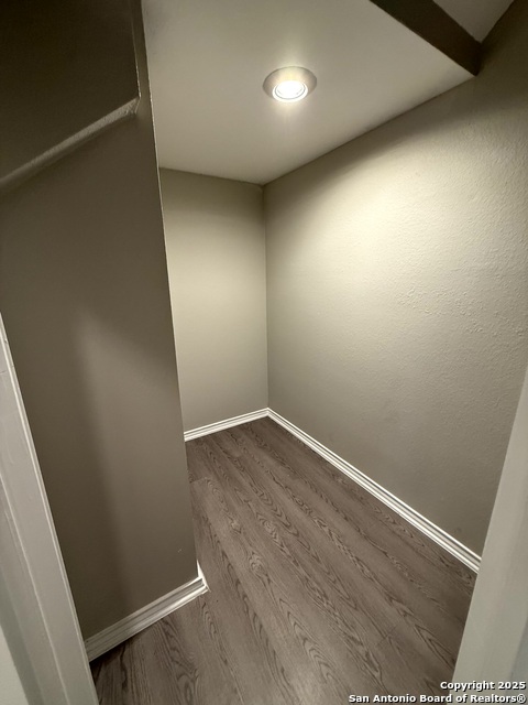 Image 10 of 21 For 6423 Legato Curve