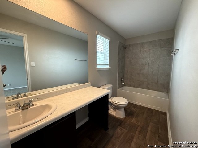 Image 18 of 21 For 6423 Legato Curve