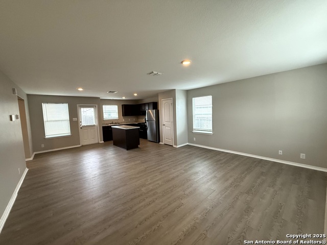 Image 4 of 21 For 6423 Legato Curve